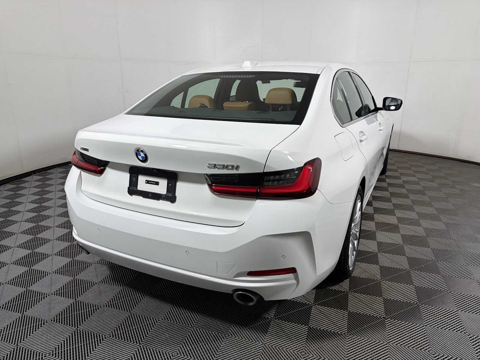 2024 BMW 3 Series 330i xDrive Sedan