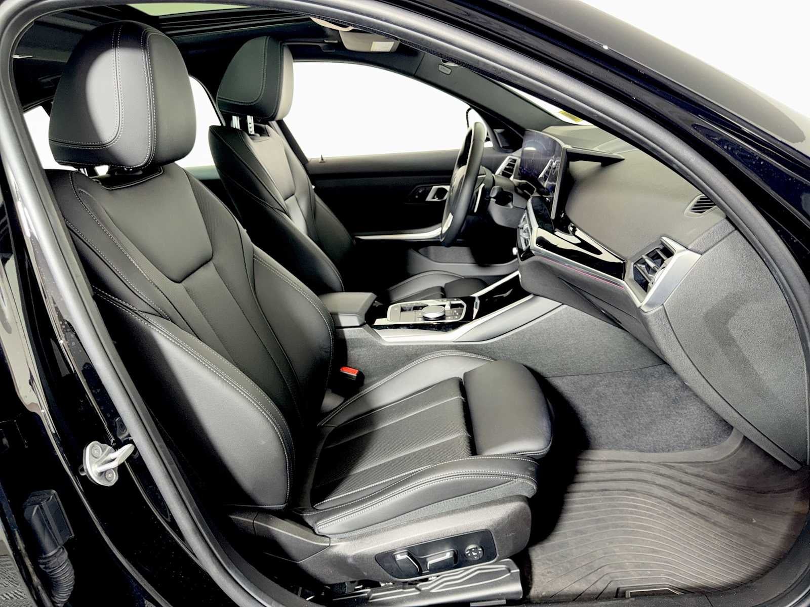 2024 BMW 3 Series 330i xDrive Sedan