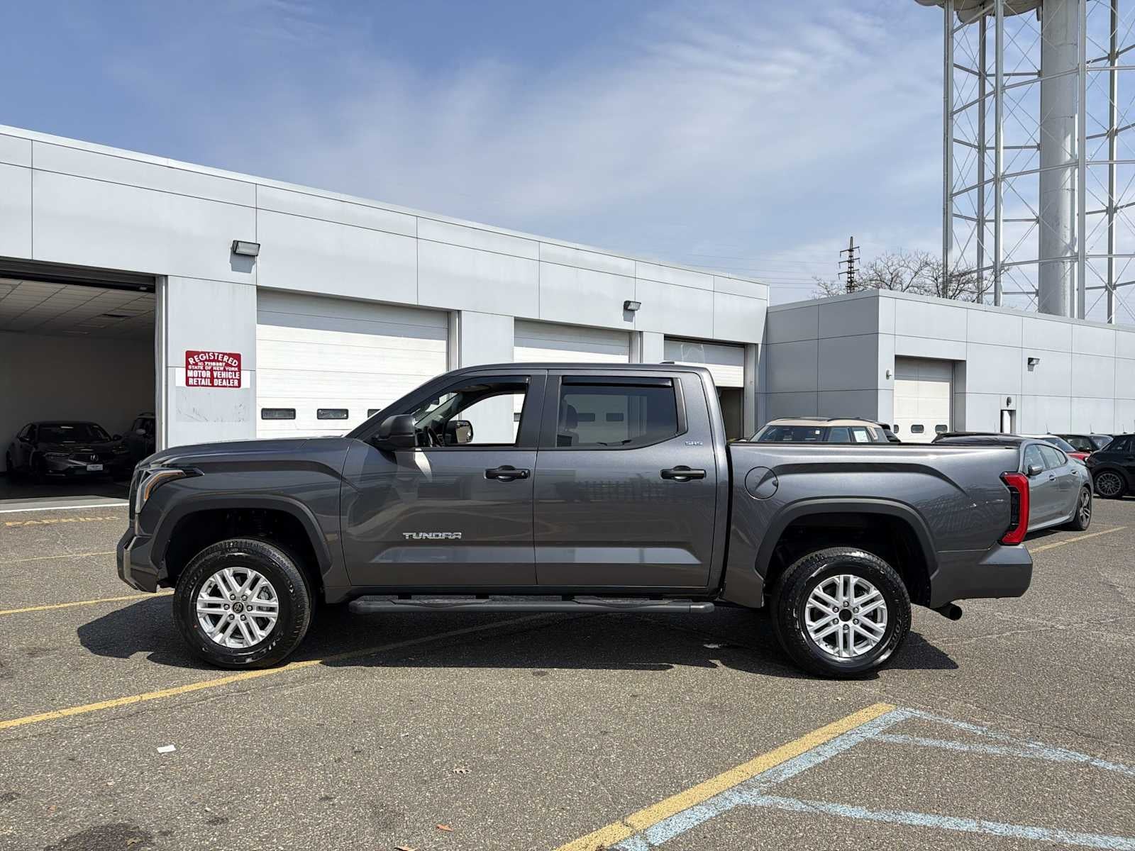 2024 Toyota Tundra SR5 CrewMax 5.5 Bed