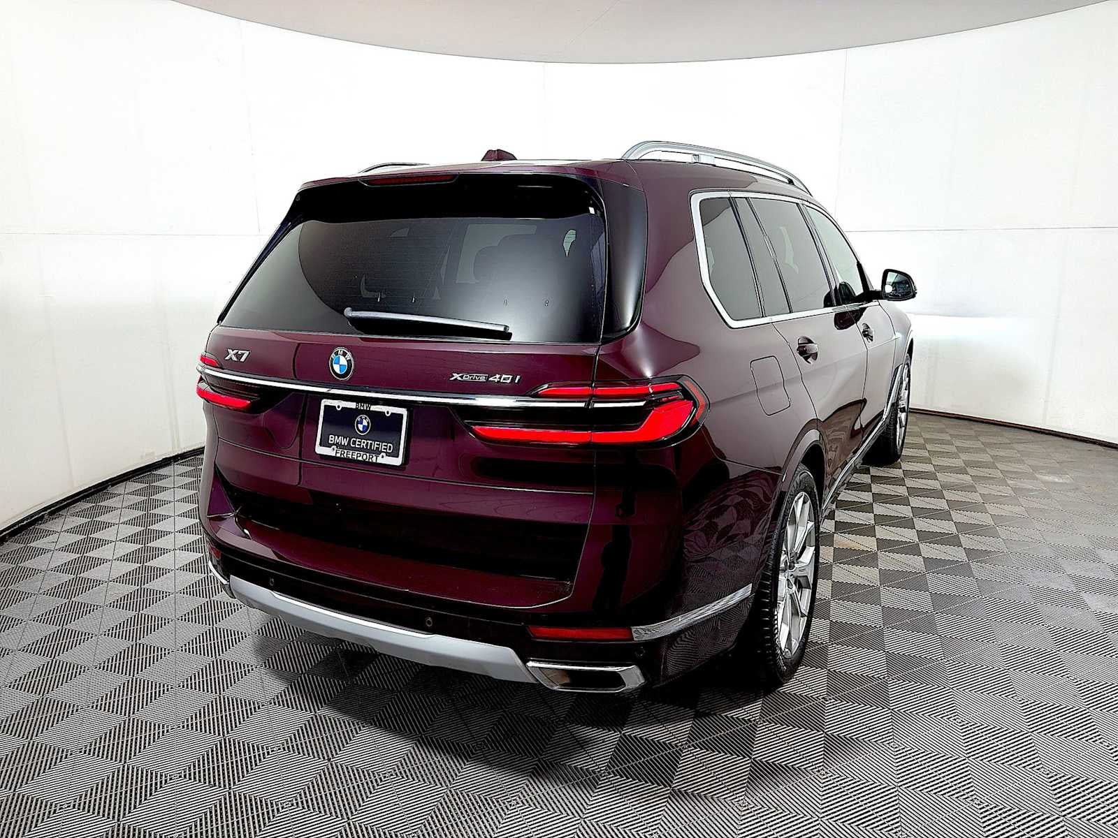 2024 BMW X7 xDrive40i Sports Activity Vehicle