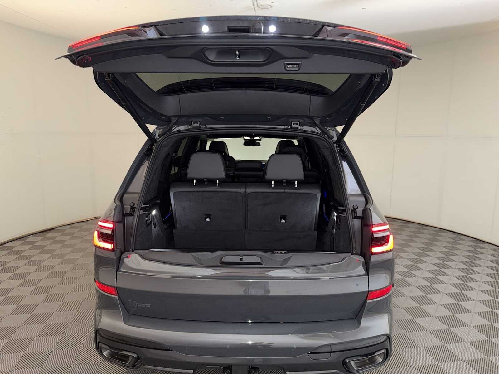 2024 BMW X7 xDrive40i Sports Activity Vehicle