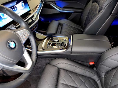 2026 BMW X7 xDrive40i Sports Activity Vehicle