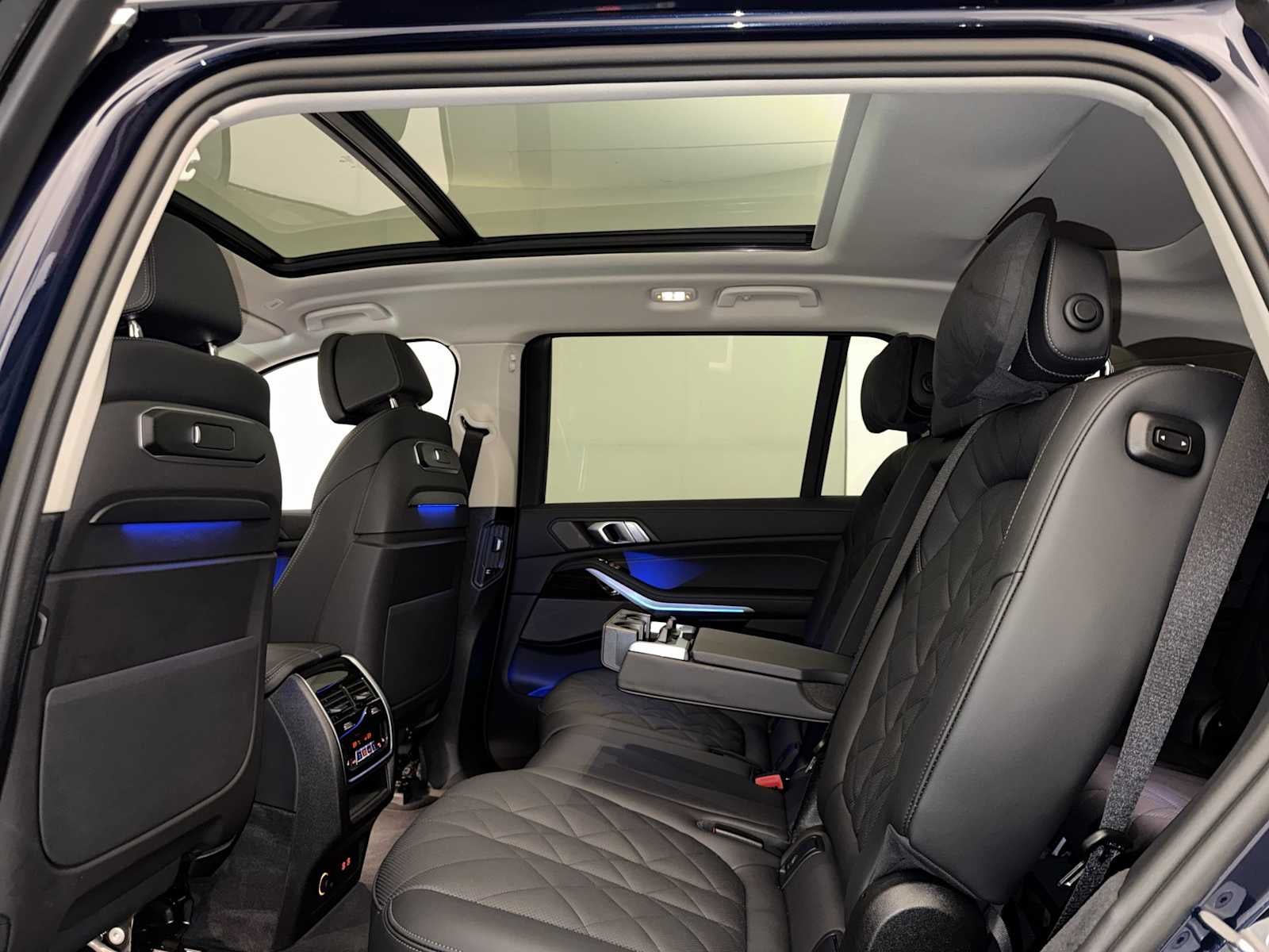 2026 BMW X7 xDrive40i Sports Activity Vehicle