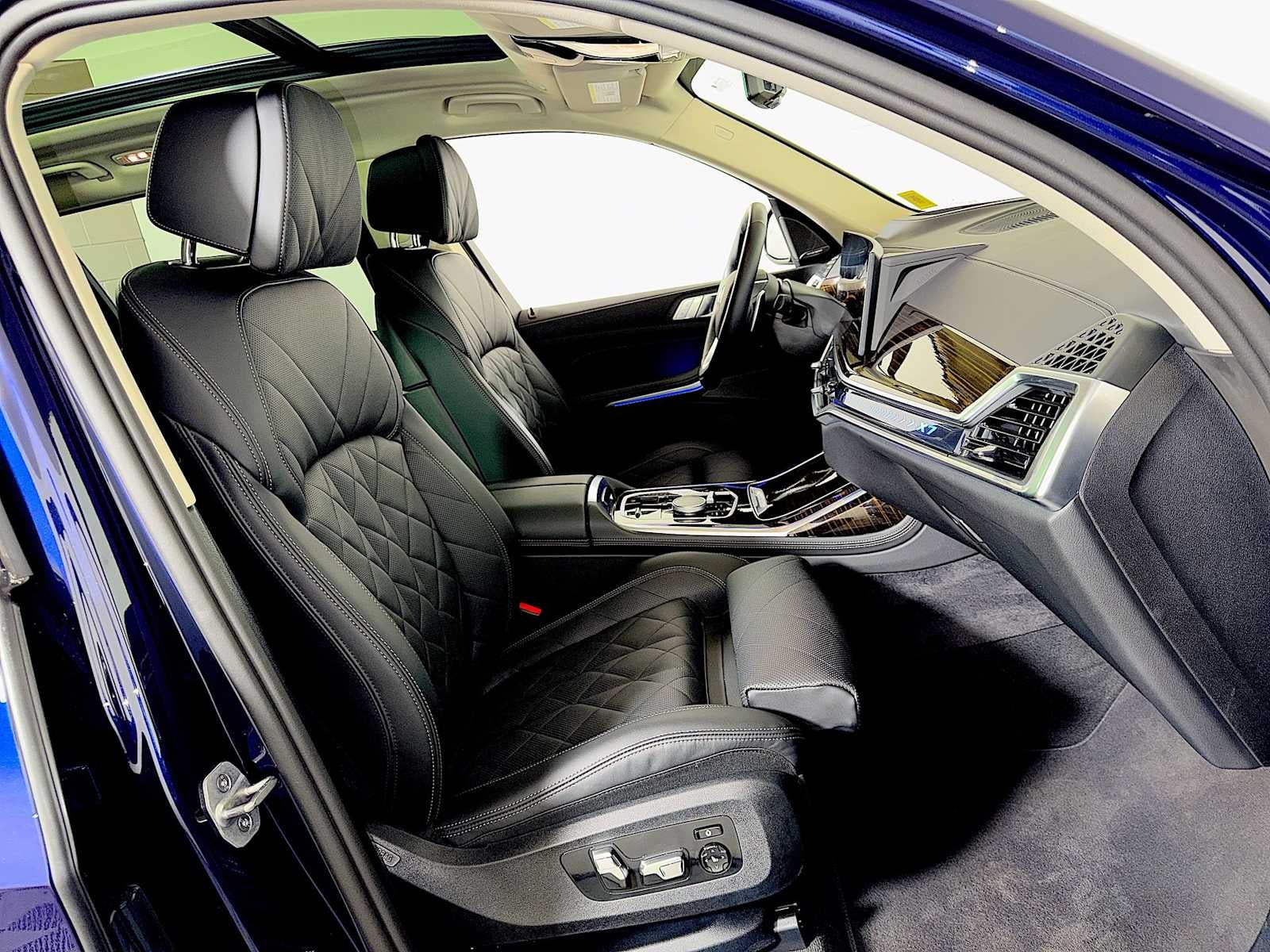 2026 BMW X7 xDrive40i Sports Activity Vehicle