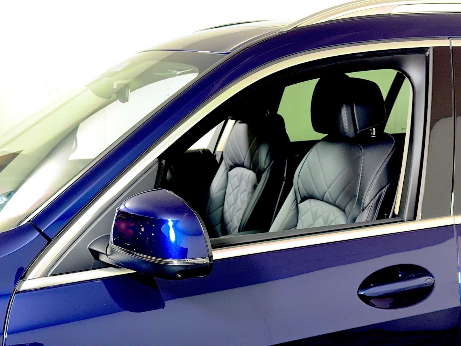 2026 BMW X7 xDrive40i Sports Activity Vehicle