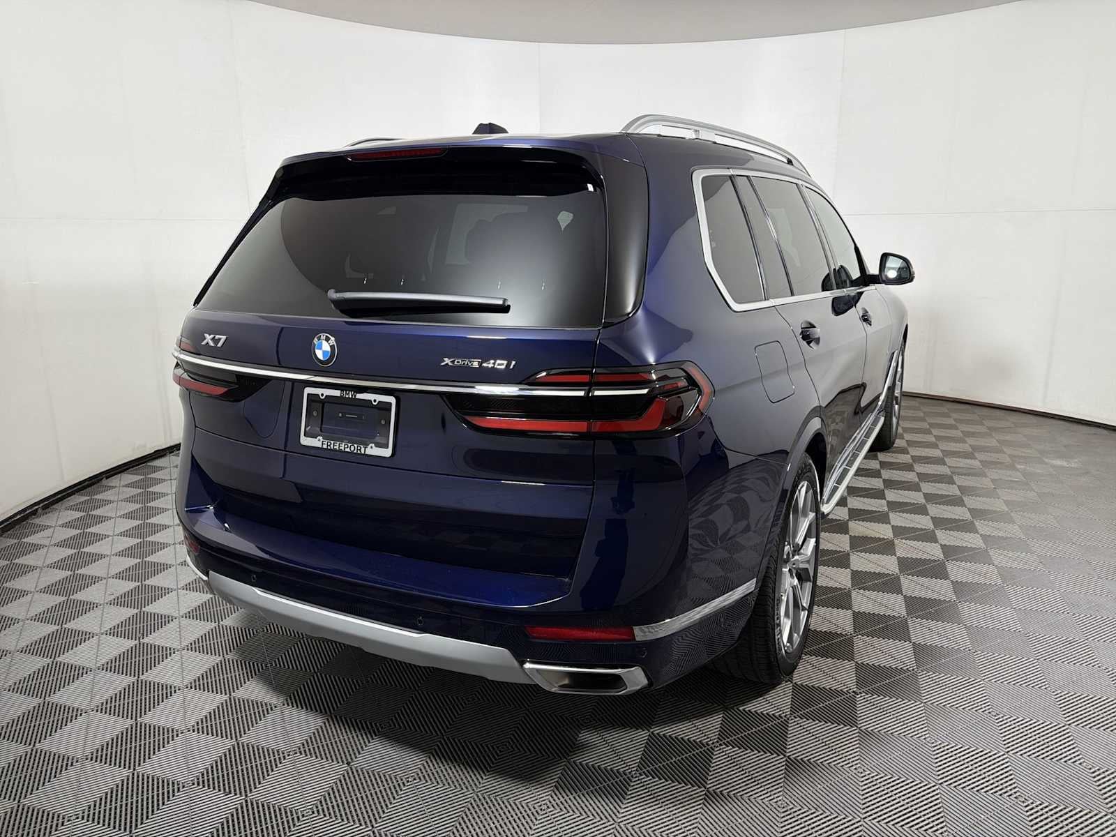 2026 BMW X7 xDrive40i Sports Activity Vehicle