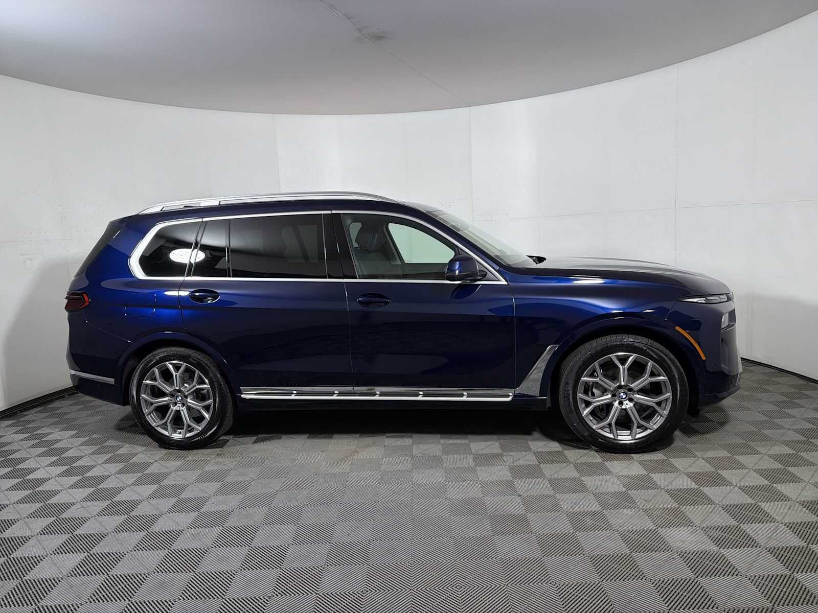 2026 BMW X7 xDrive40i Sports Activity Vehicle