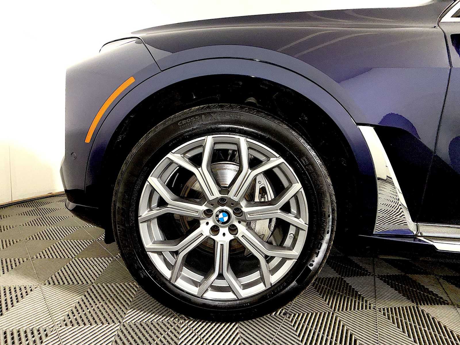 2026 BMW X7 xDrive40i Sports Activity Vehicle