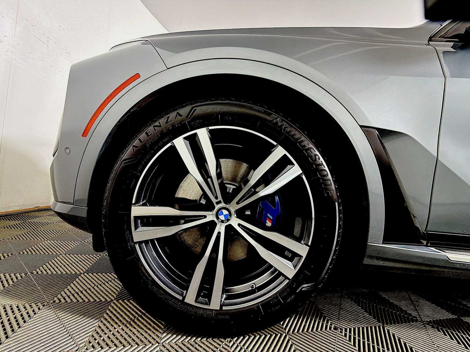 2024 BMW X7 xDrive40i Sports Activity Vehicle