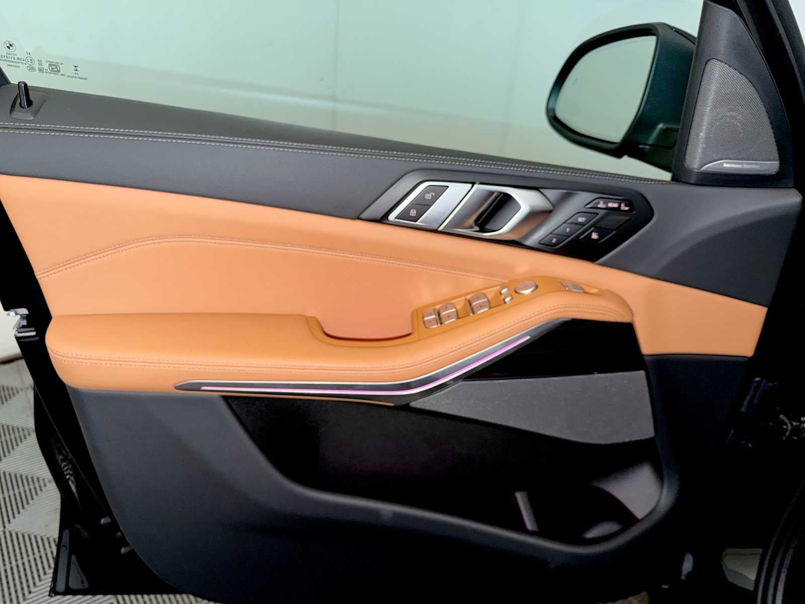 2025 BMW X7 xDrive40i Sports Activity Vehicle