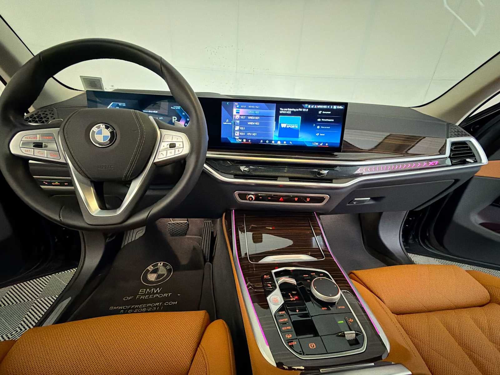 2025 BMW X7 xDrive40i Sports Activity Vehicle