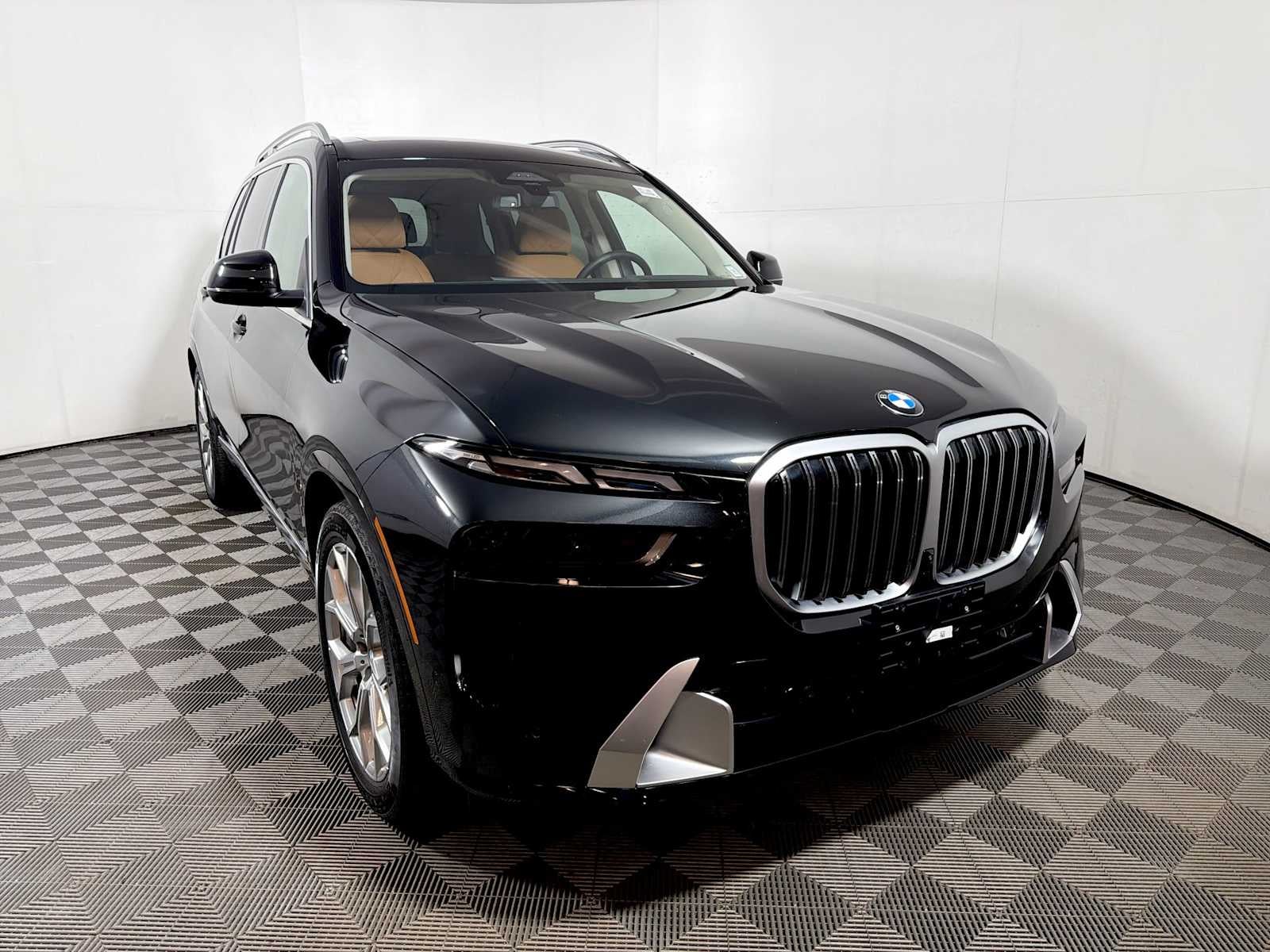 2025 BMW X7 xDrive40i Sports Activity Vehicle