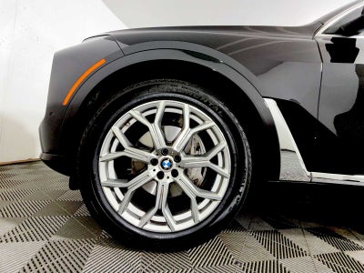 2025 BMW X7 xDrive40i Sports Activity Vehicle