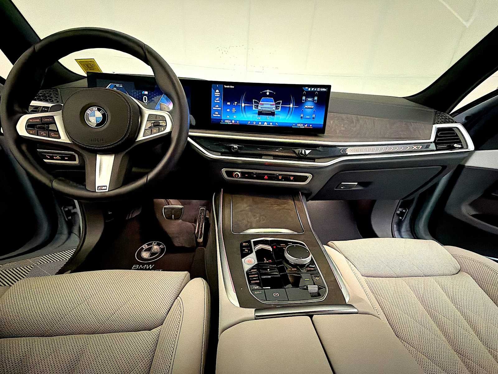 2025 BMW X7 xDrive40i Sports Activity Vehicle
