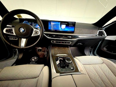 2025 BMW X7 xDrive40i Sports Activity Vehicle