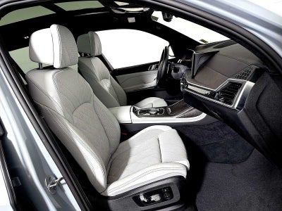 2025 BMW X7 xDrive40i Sports Activity Vehicle