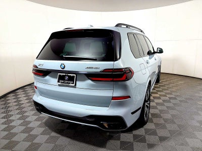 2025 BMW X7 xDrive40i Sports Activity Vehicle