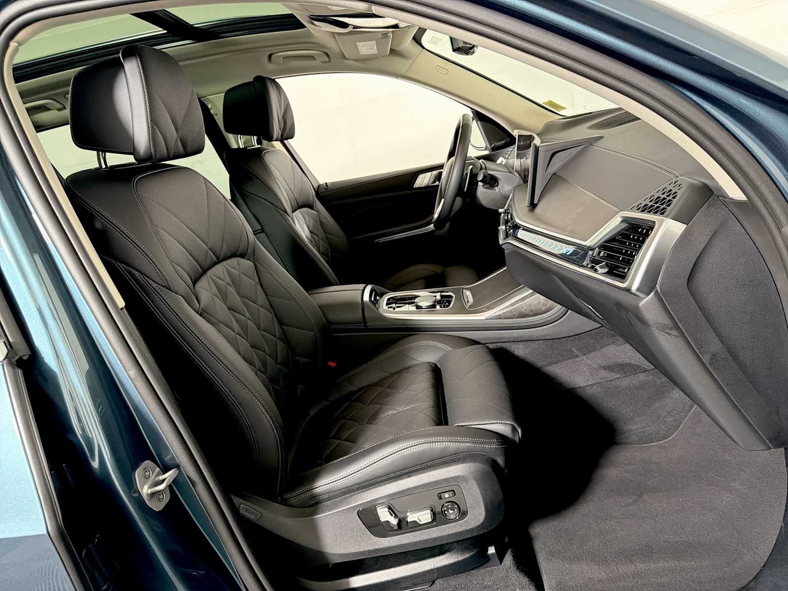 2026 BMW X7 xDrive40i Sports Activity Vehicle