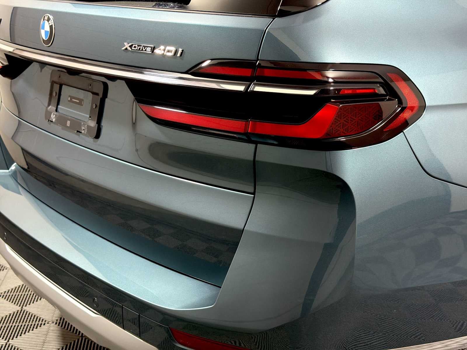 2026 BMW X7 xDrive40i Sports Activity Vehicle