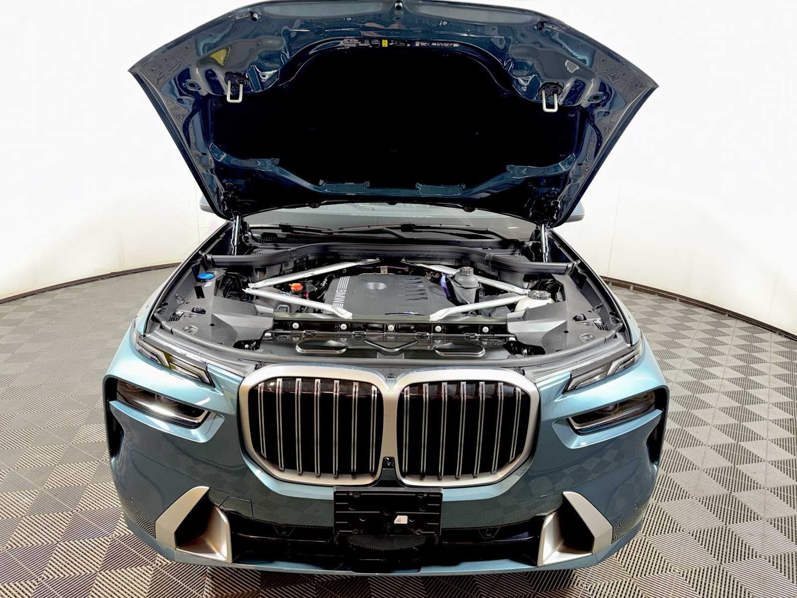 2026 BMW X7 xDrive40i Sports Activity Vehicle