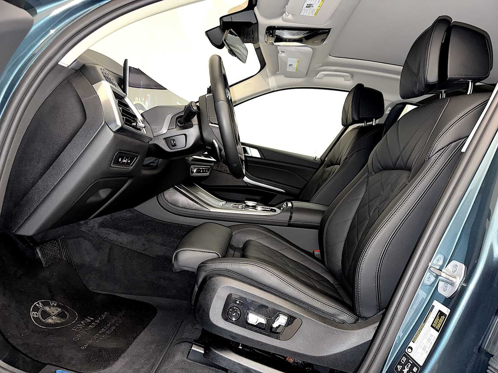 2026 BMW X7 xDrive40i Sports Activity Vehicle