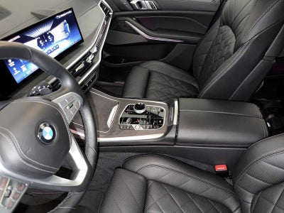 2024 BMW X7 xDrive40i Sports Activity Vehicle