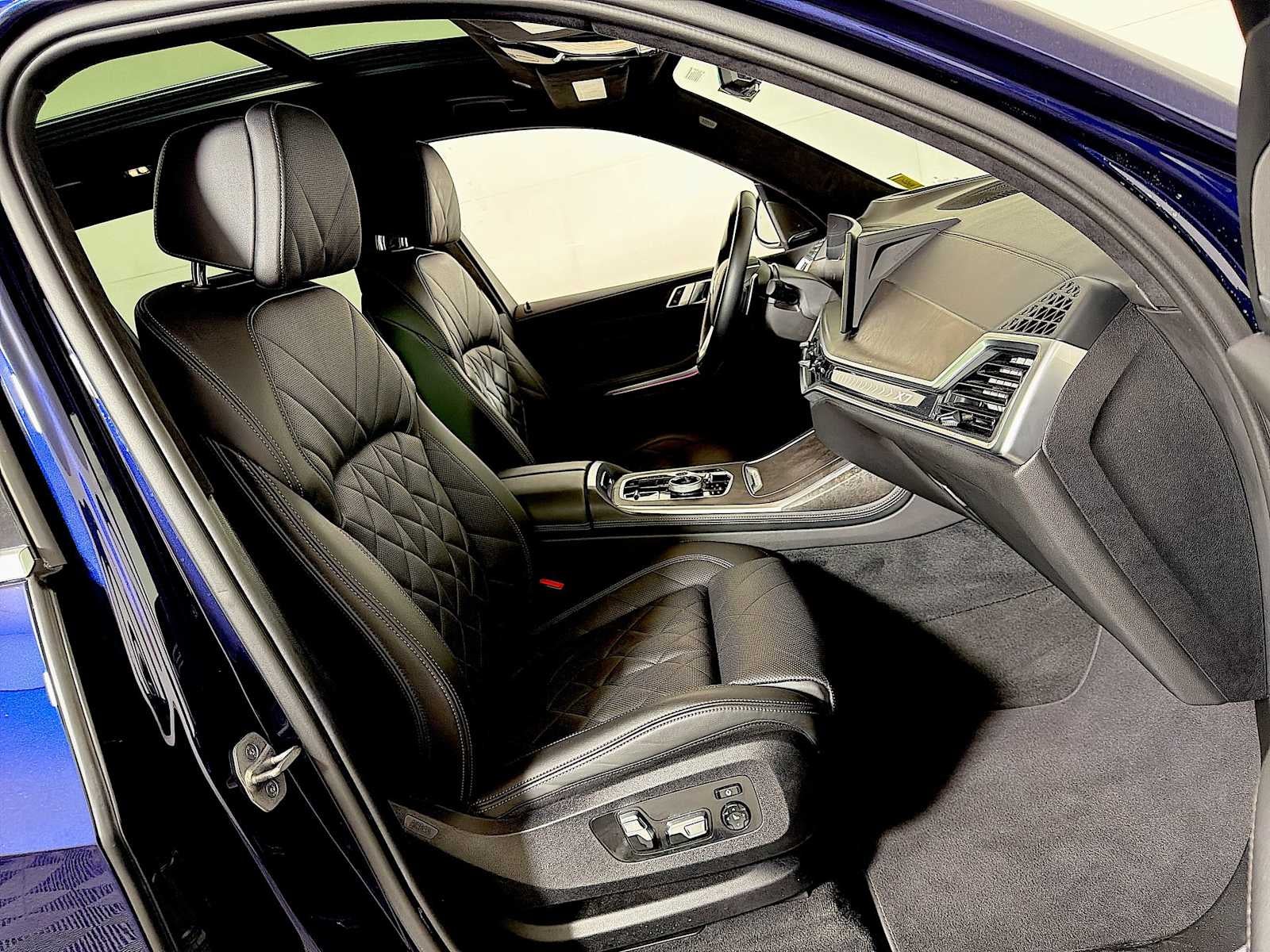 2024 BMW X7 xDrive40i Sports Activity Vehicle