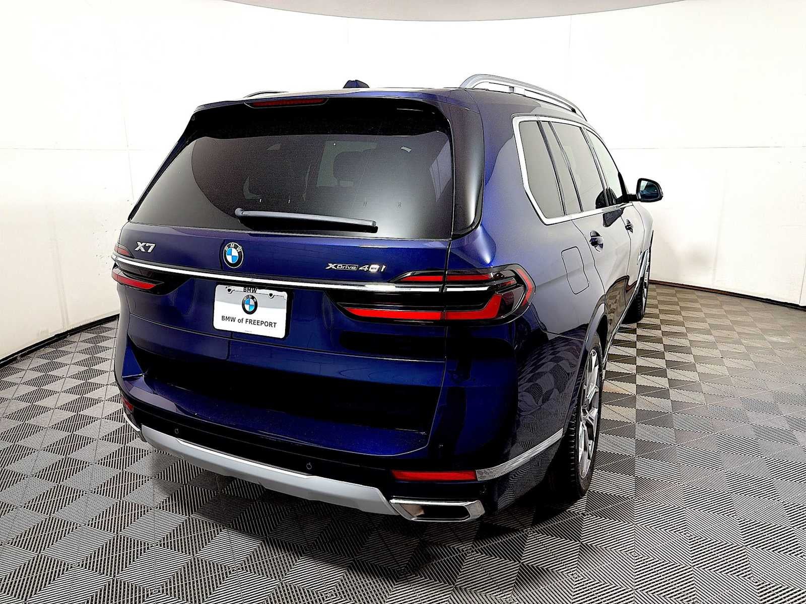 2024 BMW X7 xDrive40i Sports Activity Vehicle