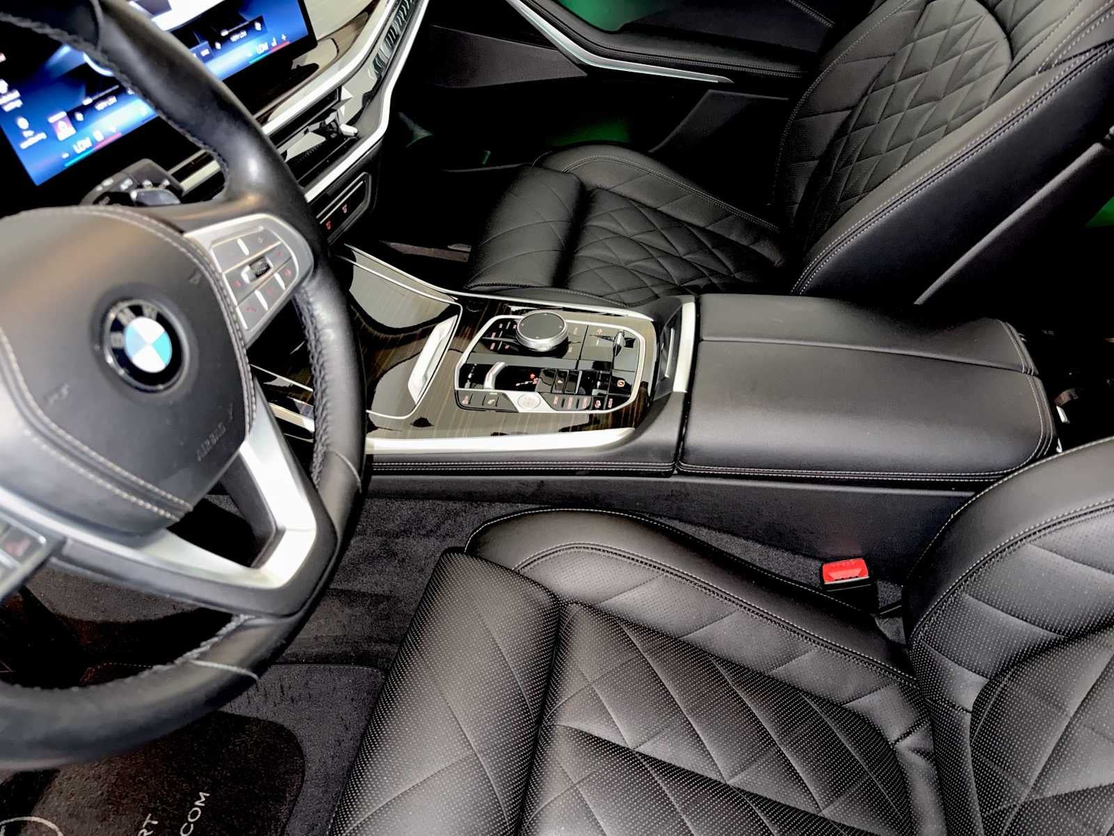 2024 BMW X7 xDrive40i Sports Activity Vehicle