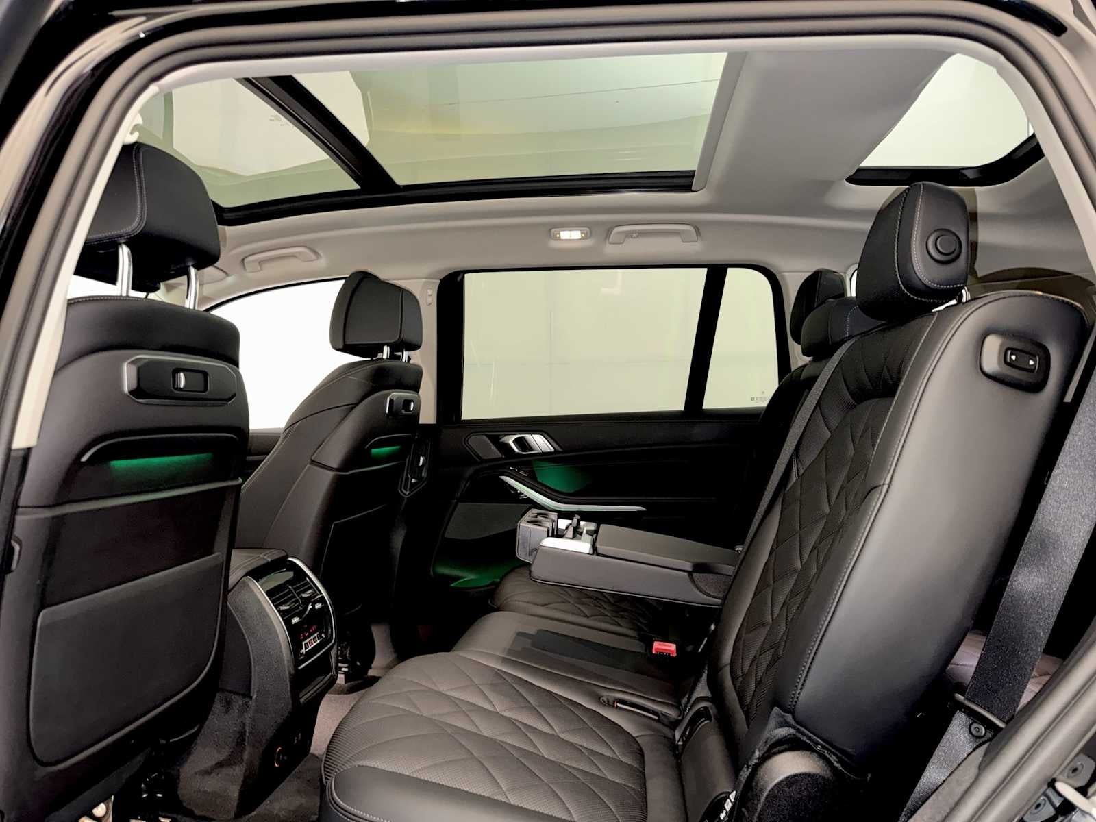 2024 BMW X7 xDrive40i Sports Activity Vehicle