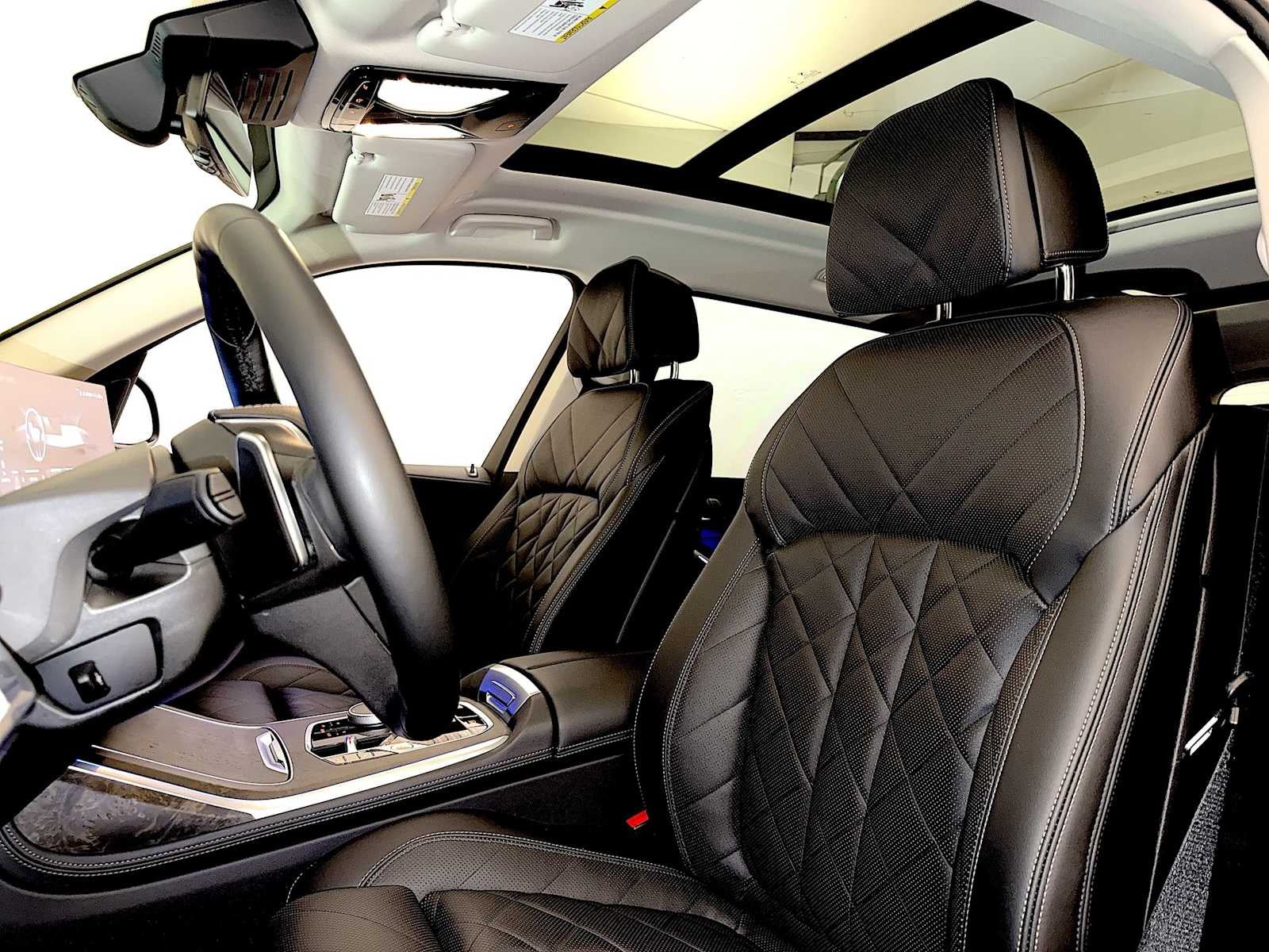2026 BMW X7 xDrive40i Sports Activity Vehicle