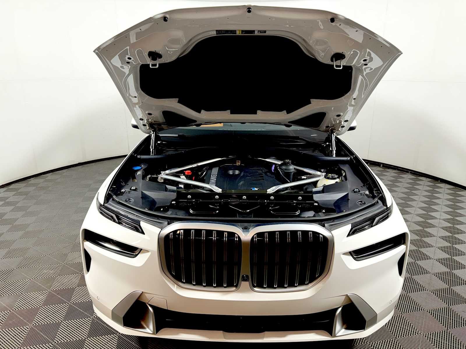 2024 BMW X7 xDrive40i Sports Activity Vehicle