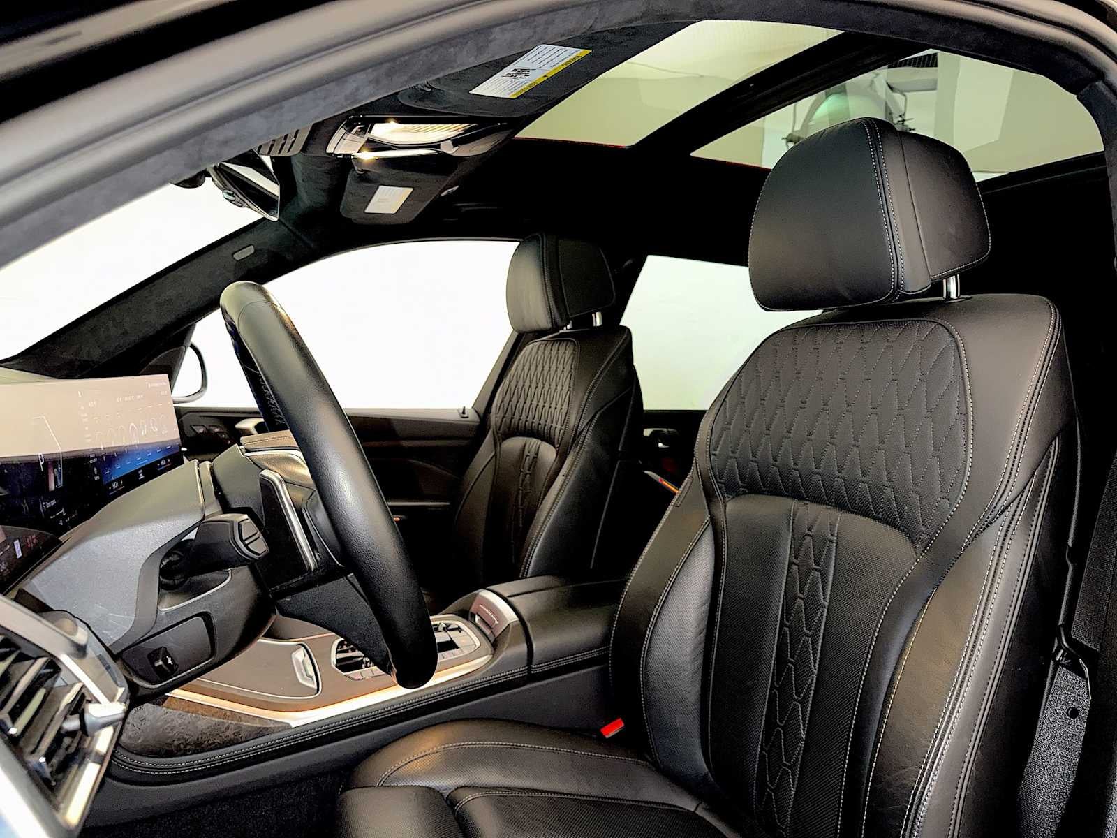 2023 BMW X7 xDrive40i Sports Activity Vehicle