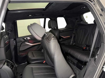 2023 BMW X7 xDrive40i Sports Activity Vehicle