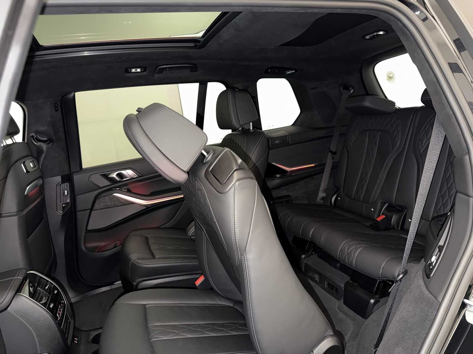 2023 BMW X7 xDrive40i Sports Activity Vehicle