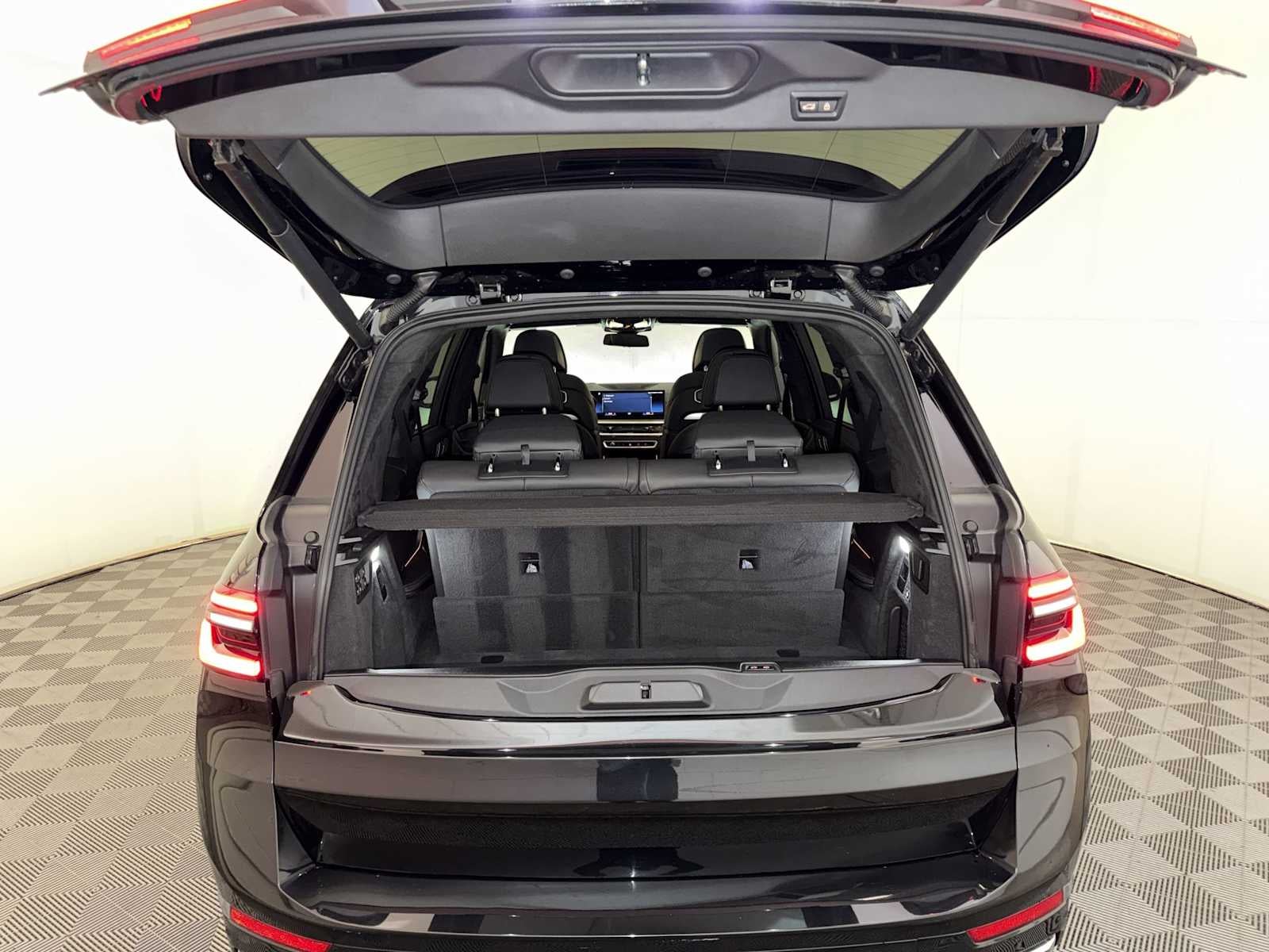 2023 BMW X7 xDrive40i Sports Activity Vehicle