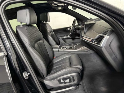 2023 BMW X7 xDrive40i Sports Activity Vehicle