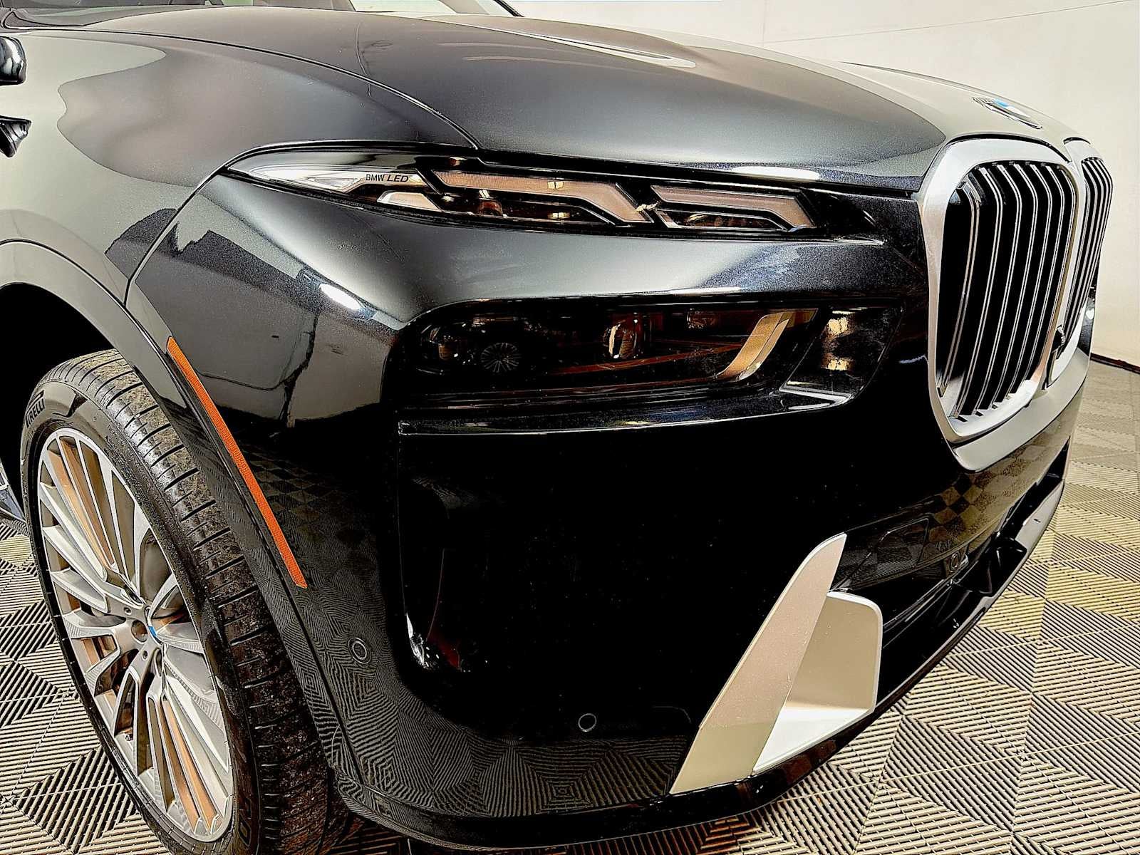 2023 BMW X7 xDrive40i Sports Activity Vehicle