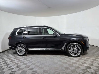 2023 BMW X7 xDrive40i Sports Activity Vehicle