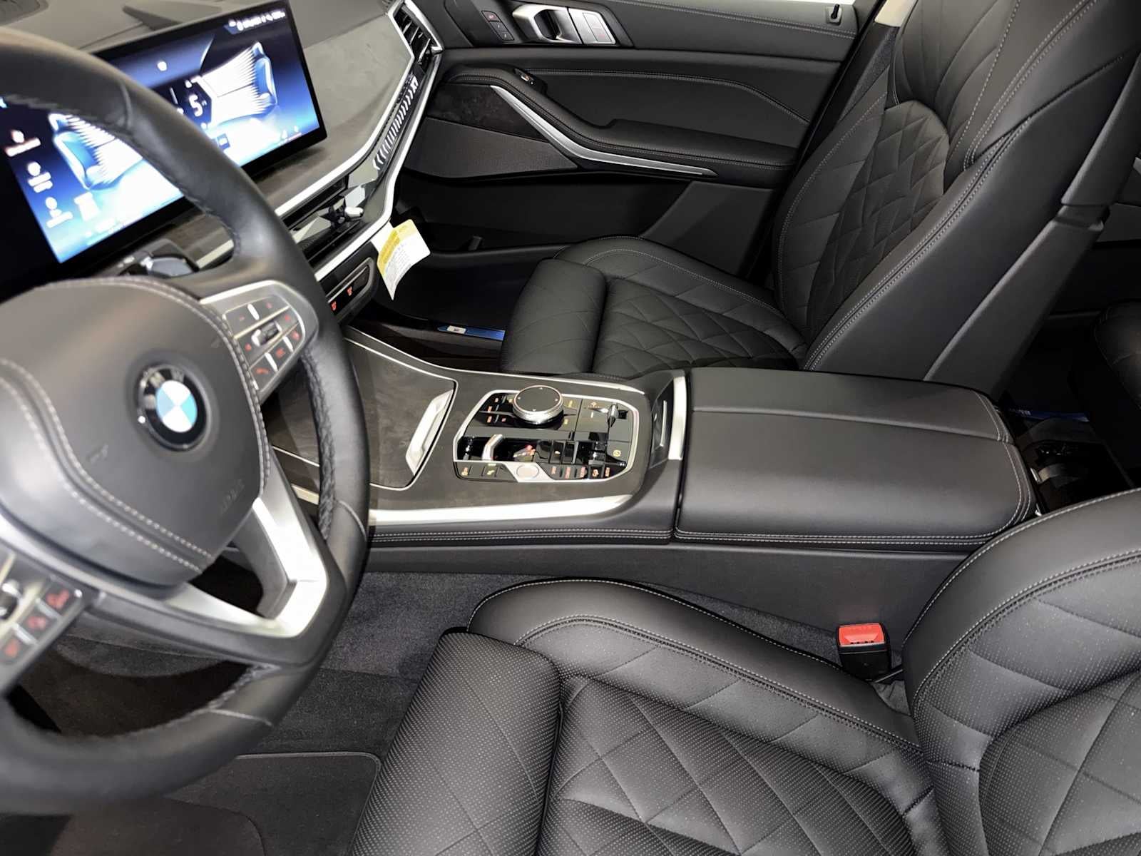 2026 BMW X7 xDrive40i Sports Activity Vehicle