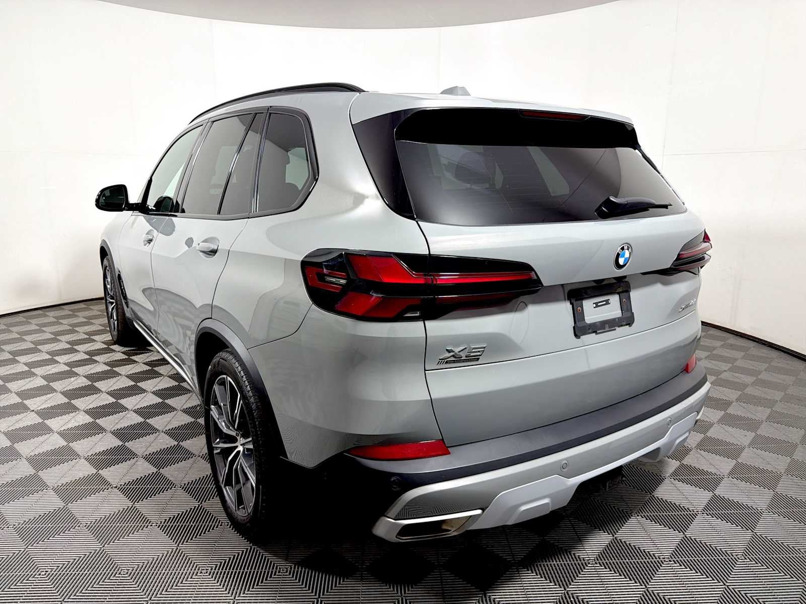 2025 BMW X5 xDrive40i Sports Activity Vehicle
