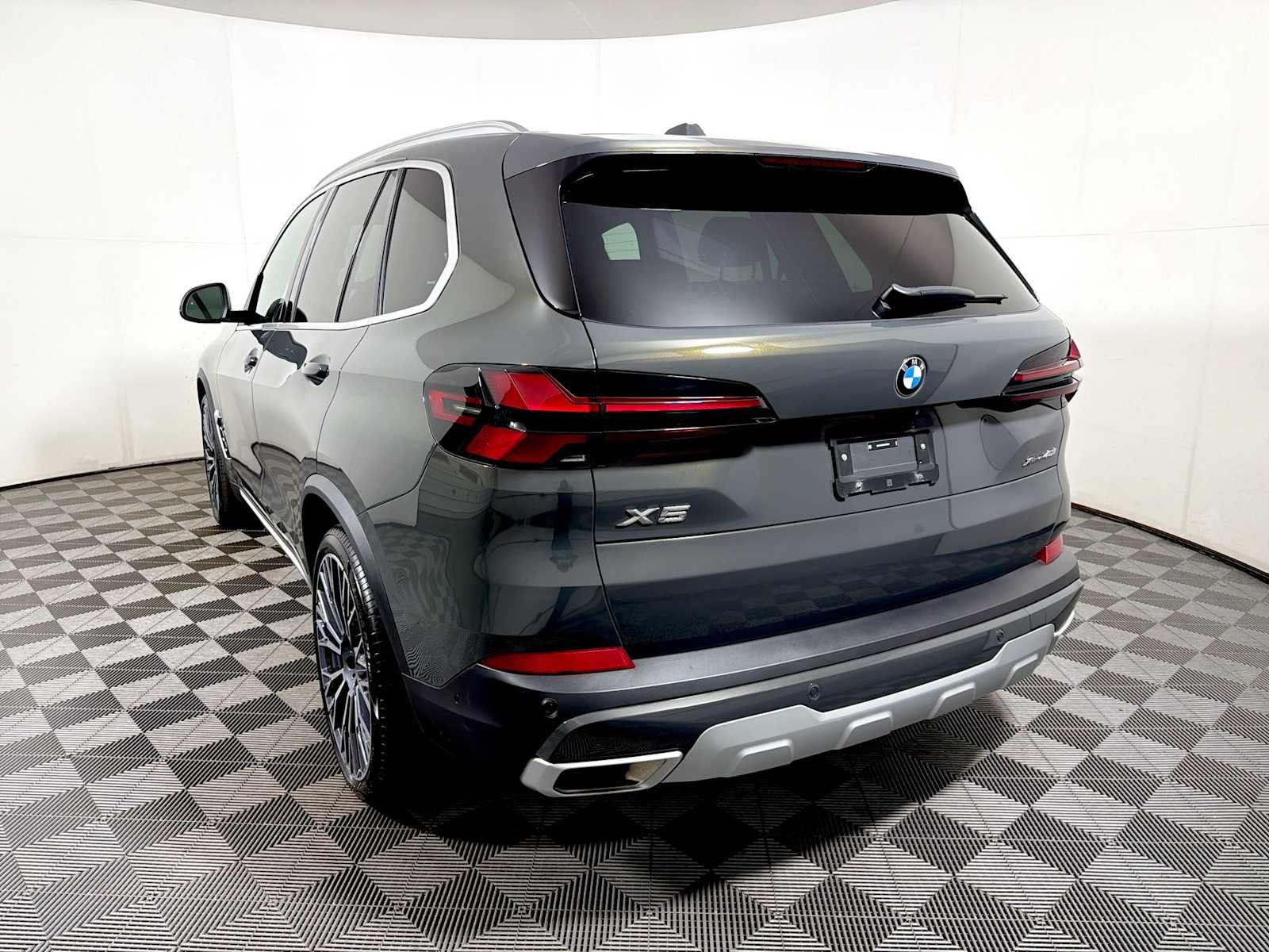 2026 BMW X5 xDrive40i Sports Activity Vehicle
