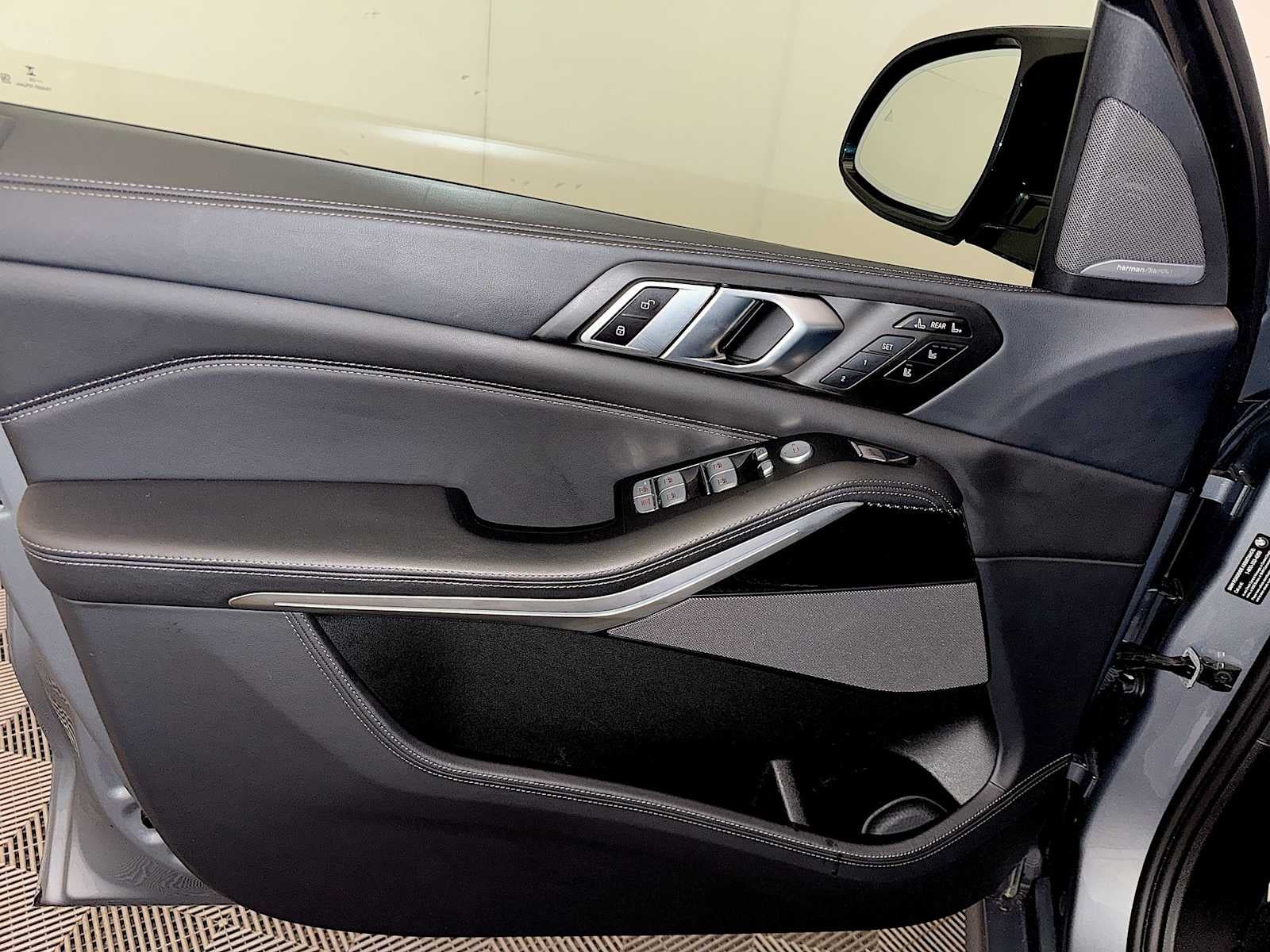 2024 BMW X7 M60i Sports Activity Vehicle