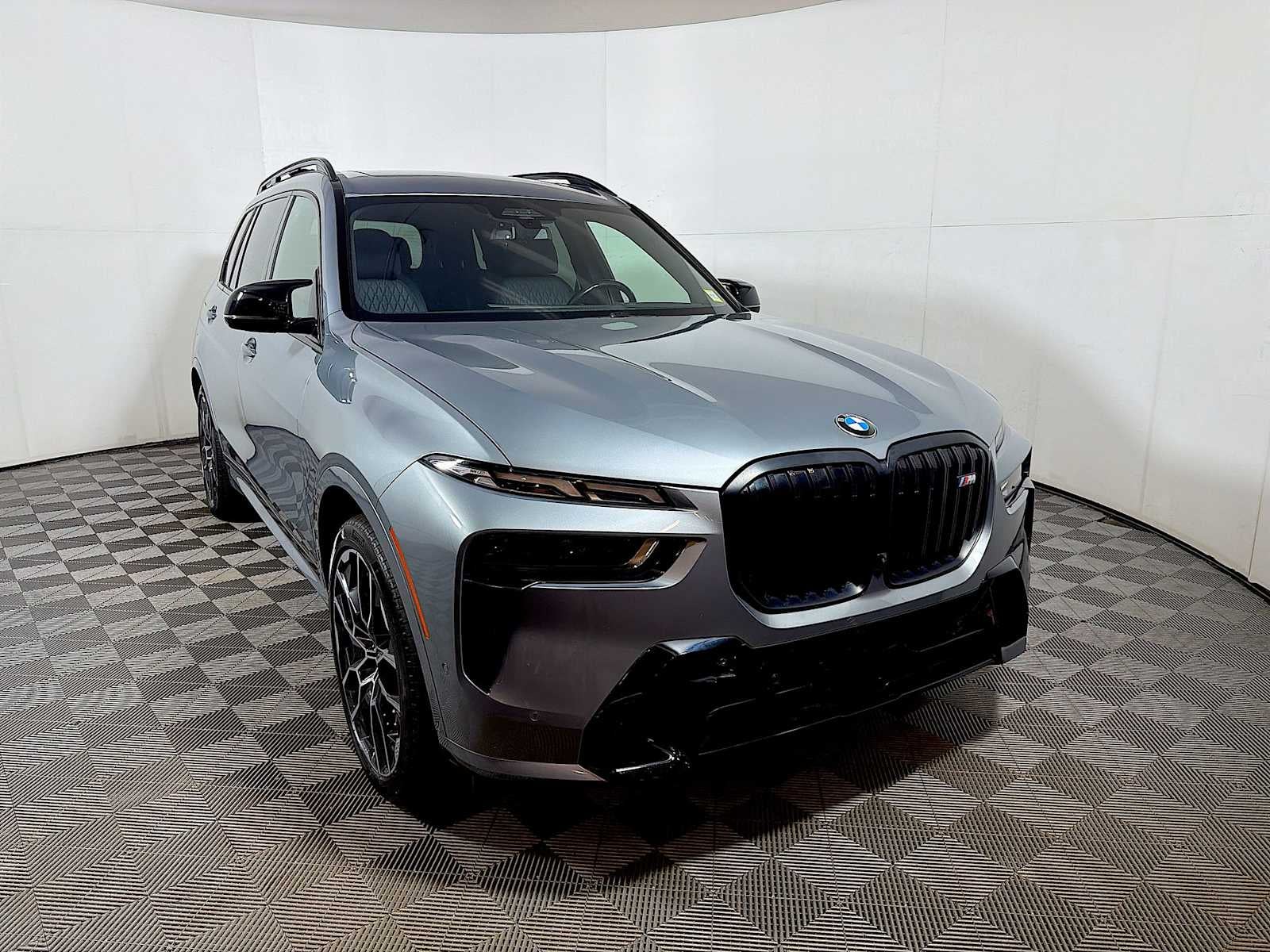 2024 BMW X7 M60i Sports Activity Vehicle