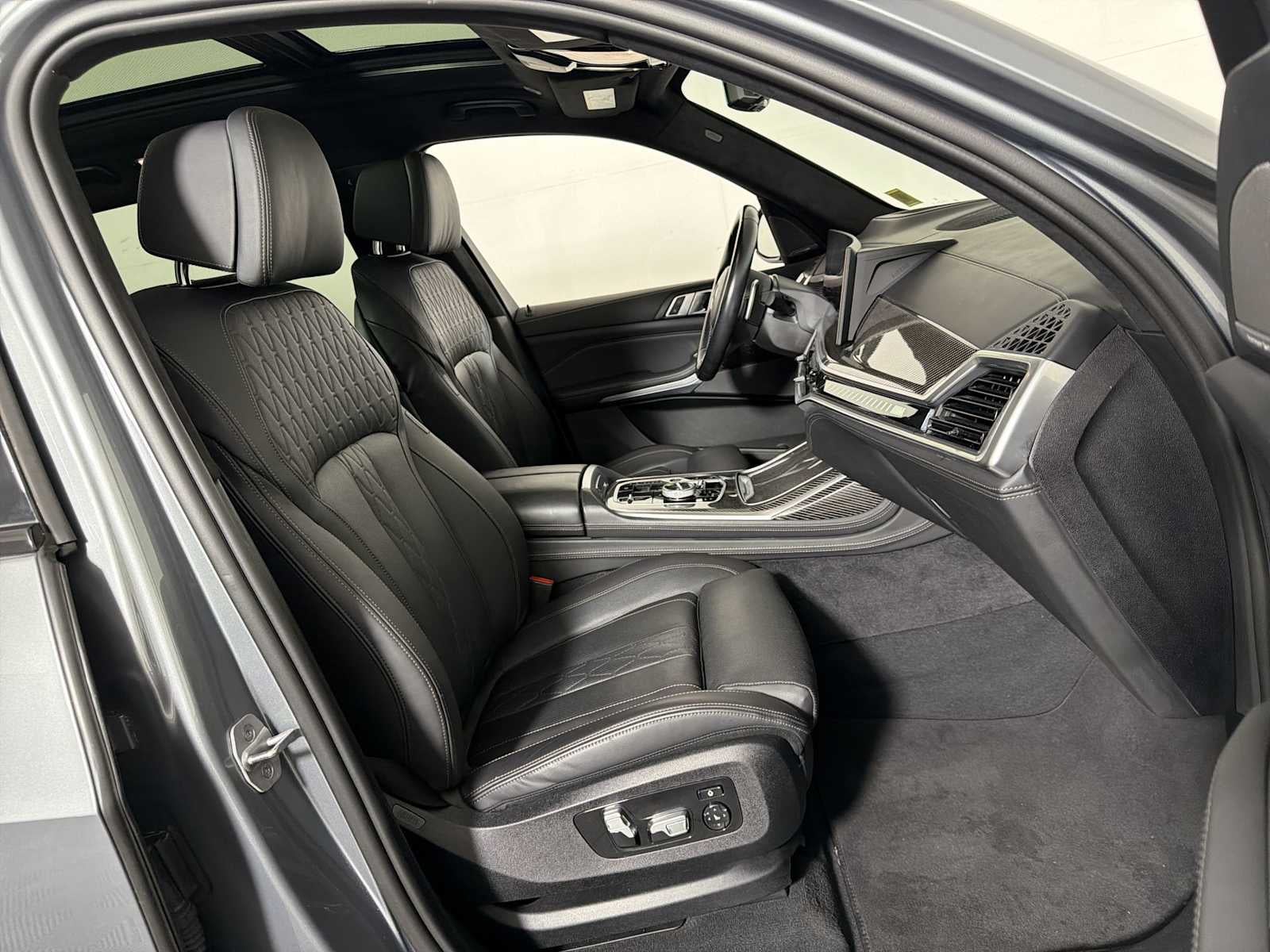 2024 BMW X7 M60i Sports Activity Vehicle