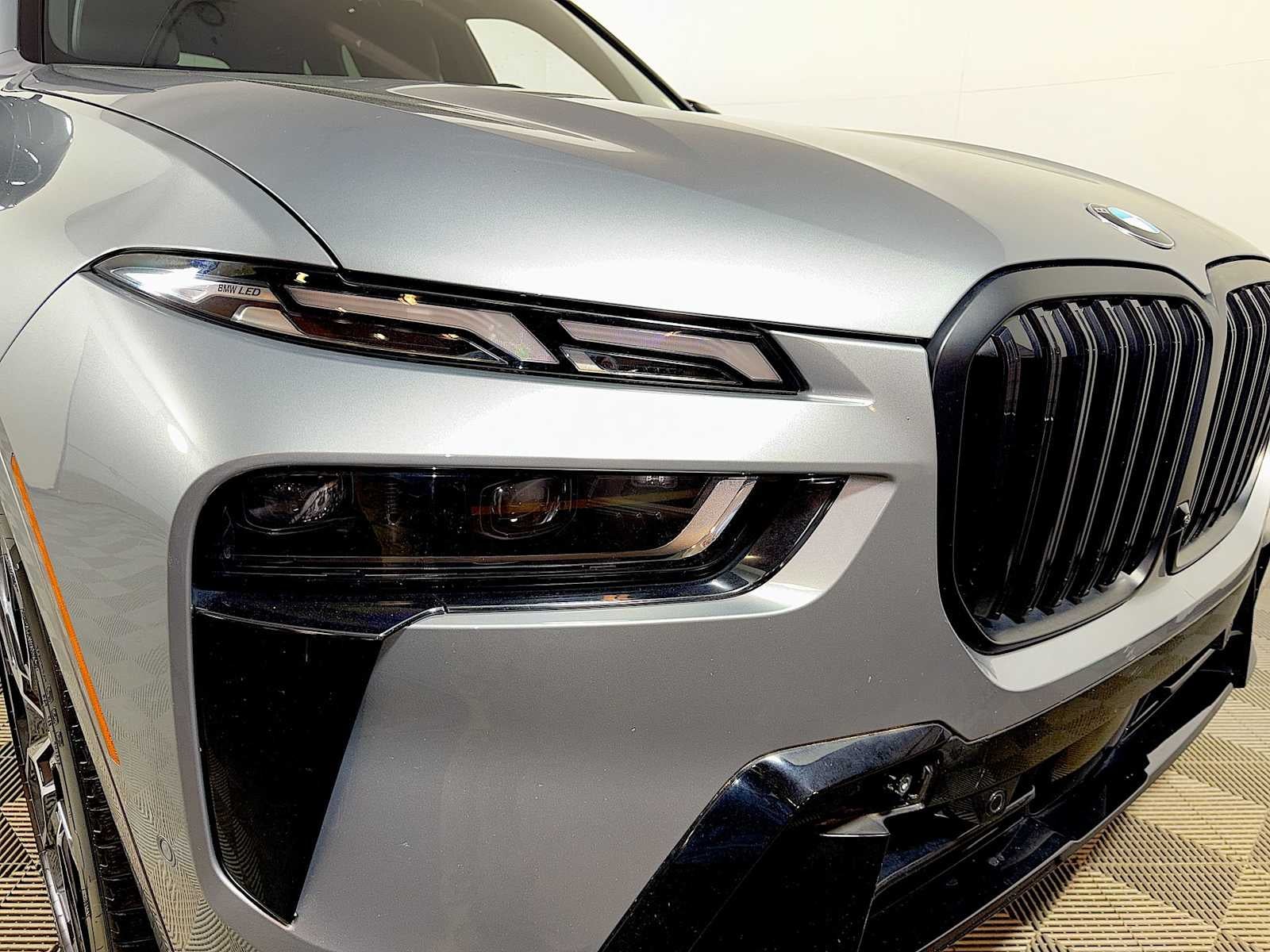 2024 BMW X7 M60i Sports Activity Vehicle