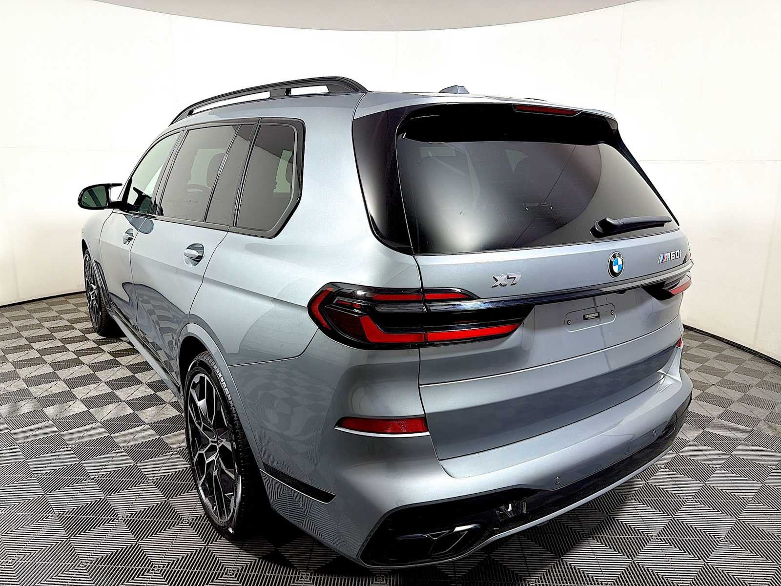 2024 BMW X7 M60i Sports Activity Vehicle