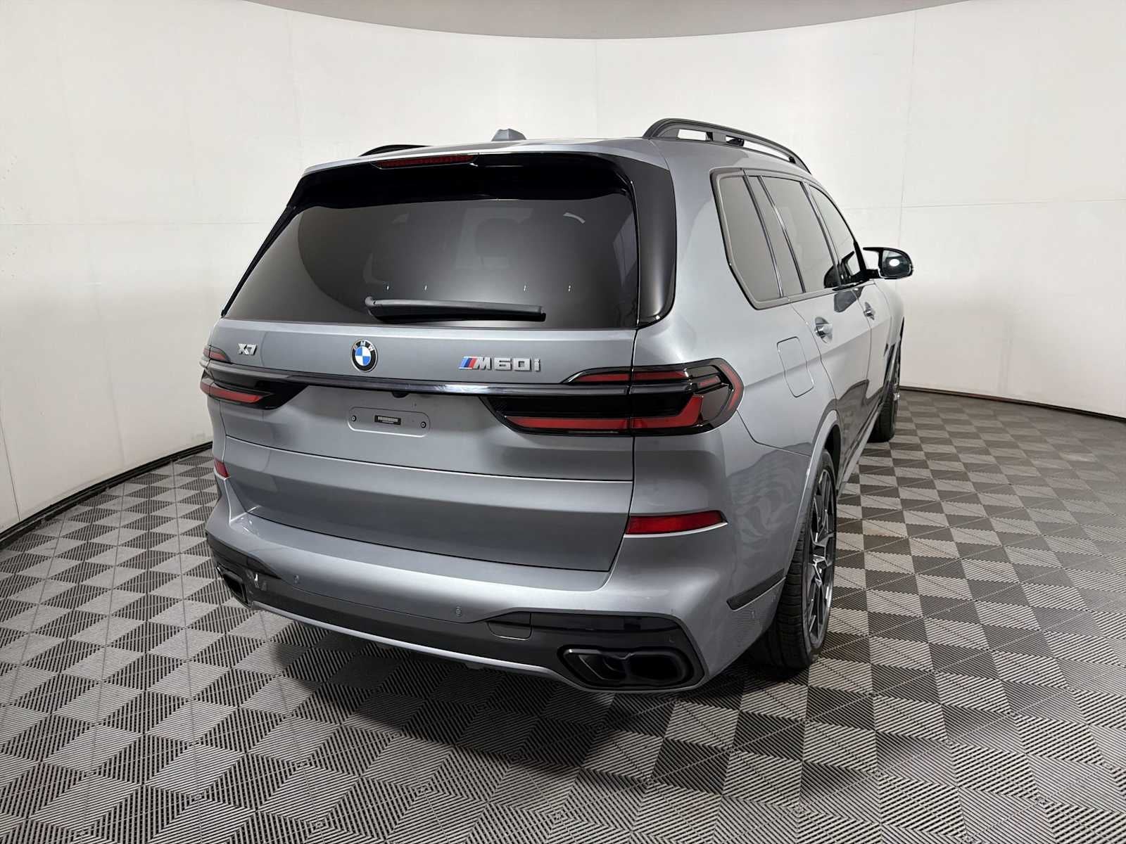 2024 BMW X7 M60i Sports Activity Vehicle