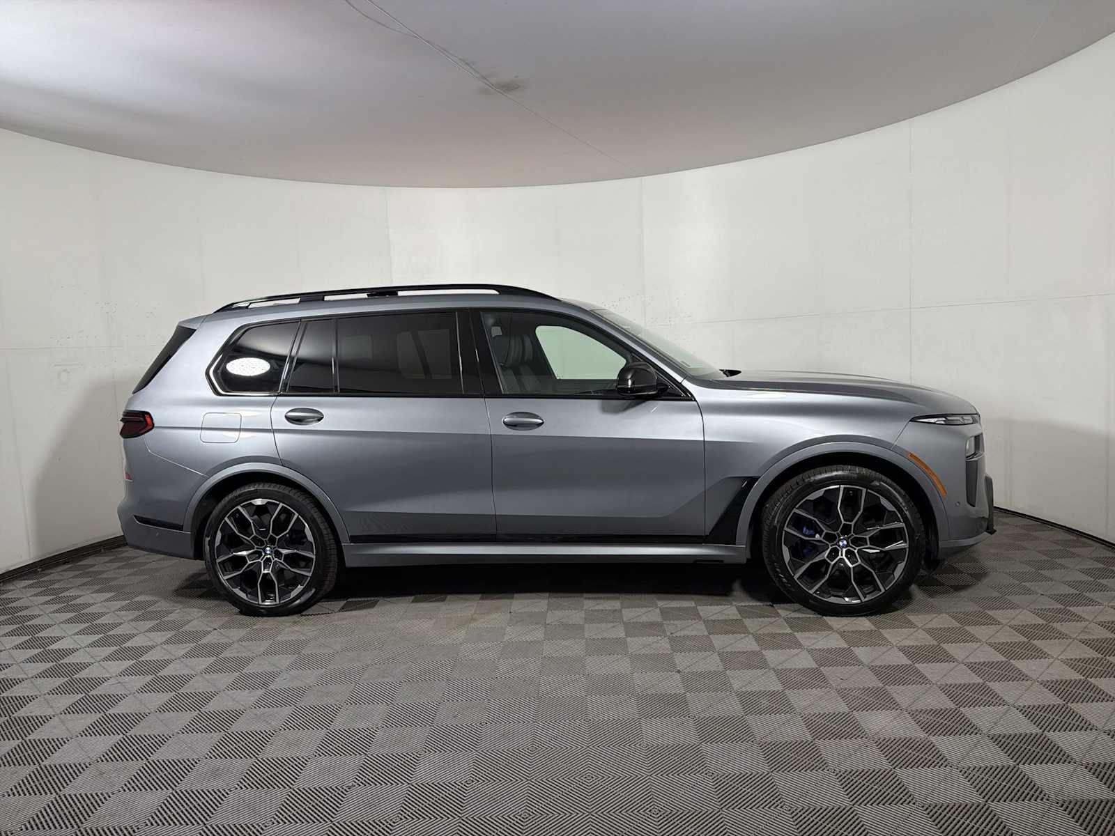 2024 BMW X7 M60i Sports Activity Vehicle