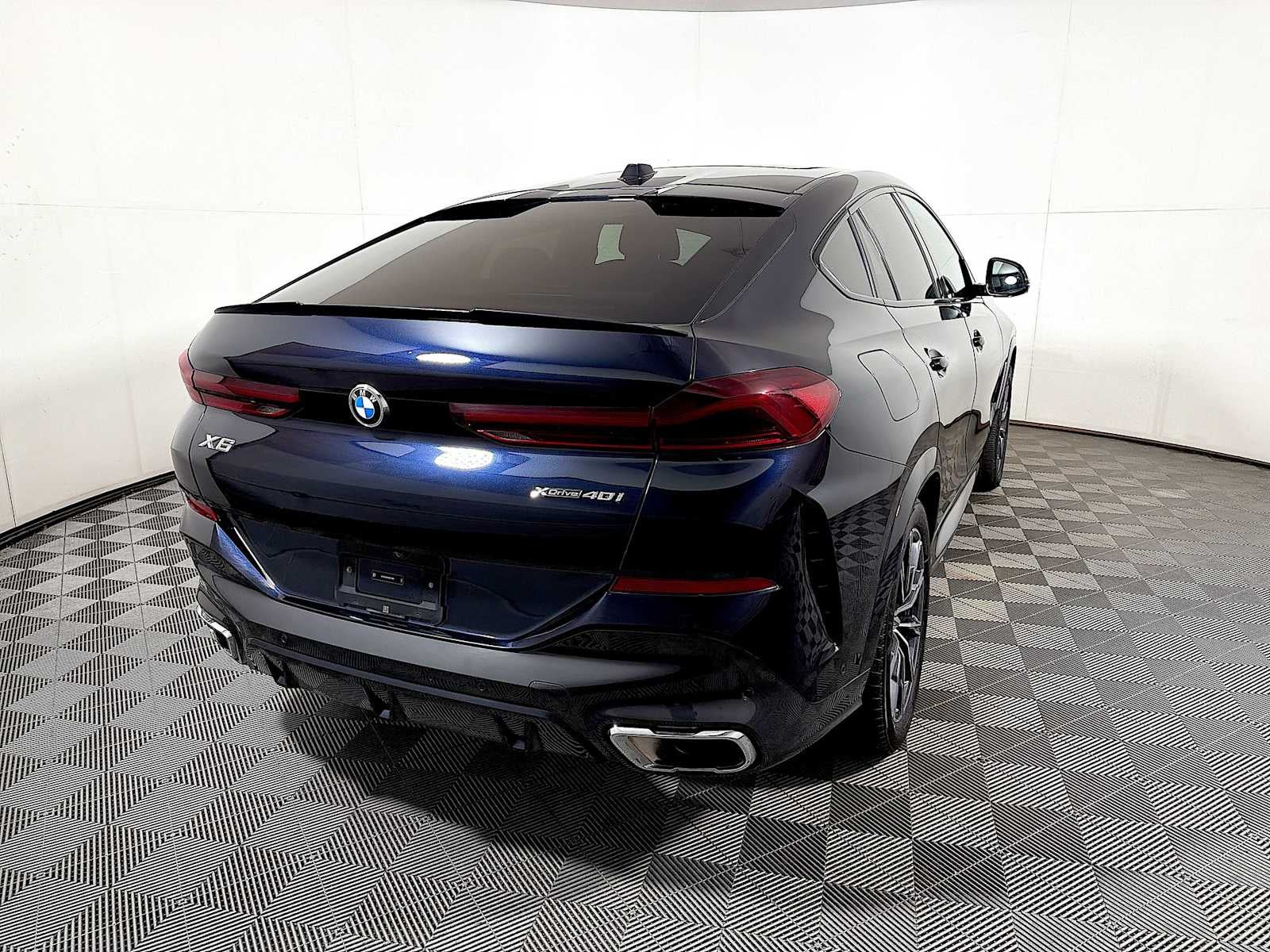2025 BMW X6 xDrive40i Sports Activity Coupe